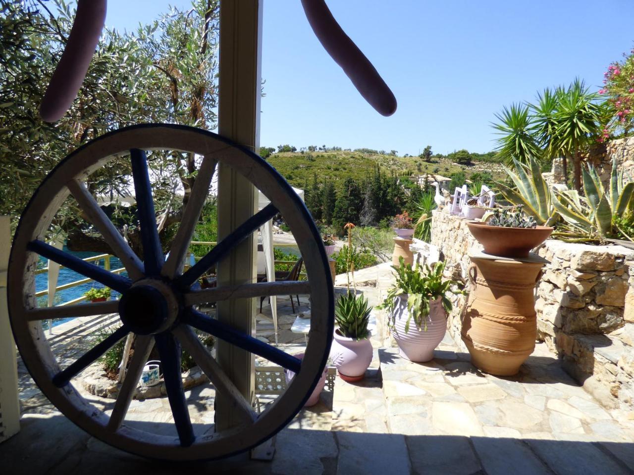 Odyssia Near The Seaside Daire Agios Petros  Dış mekan fotoğraf